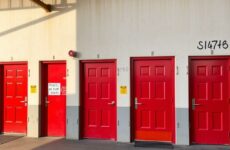 Противопожарные двери: что нужно знать, прежде чем ставить и эксплуатировать